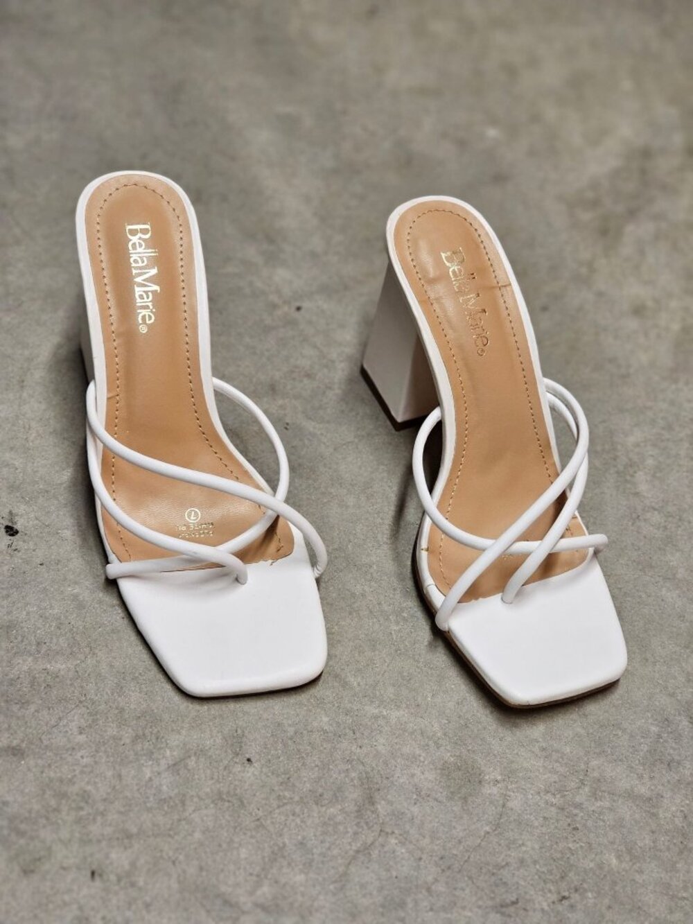 Womens White Strappy Block Heel Sandals With Square Toe Design - Picture 10 of 11